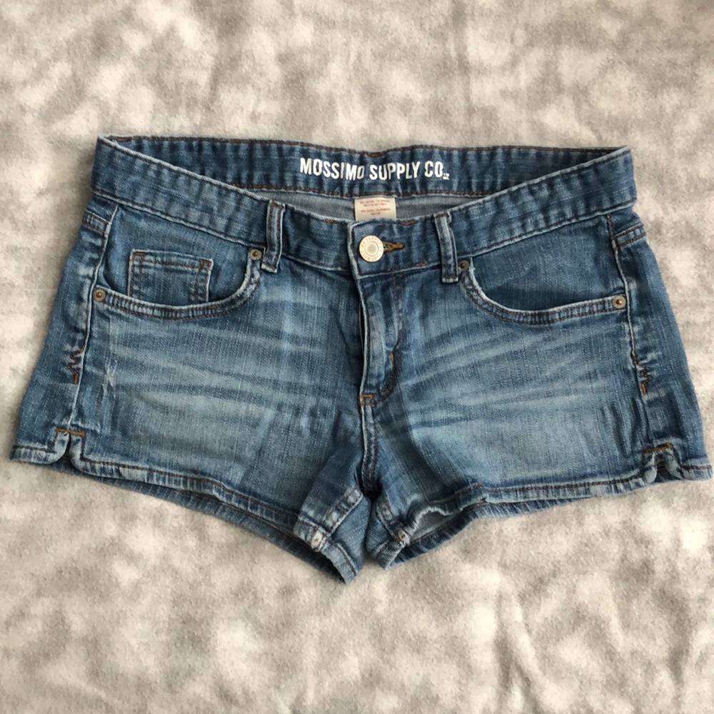 MOVING SALE! Relaxed jean shorts